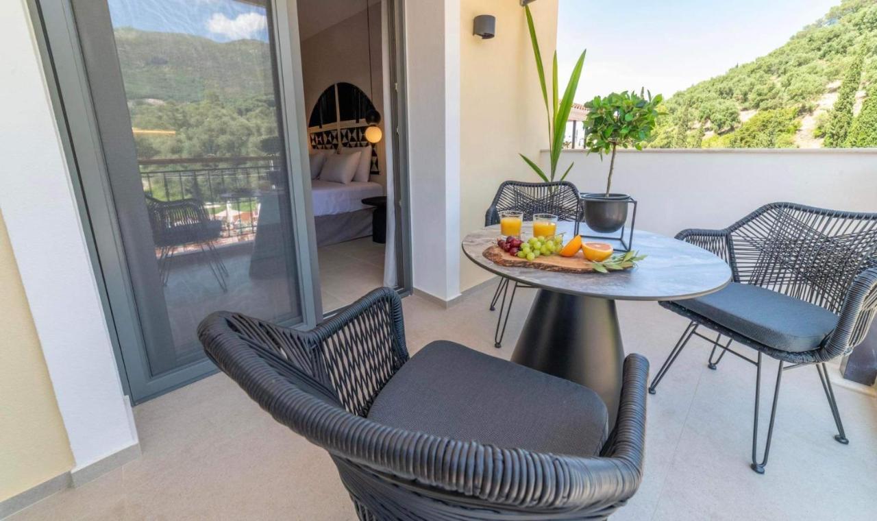 Anesis Deluxe Apartments Parga Luaran gambar